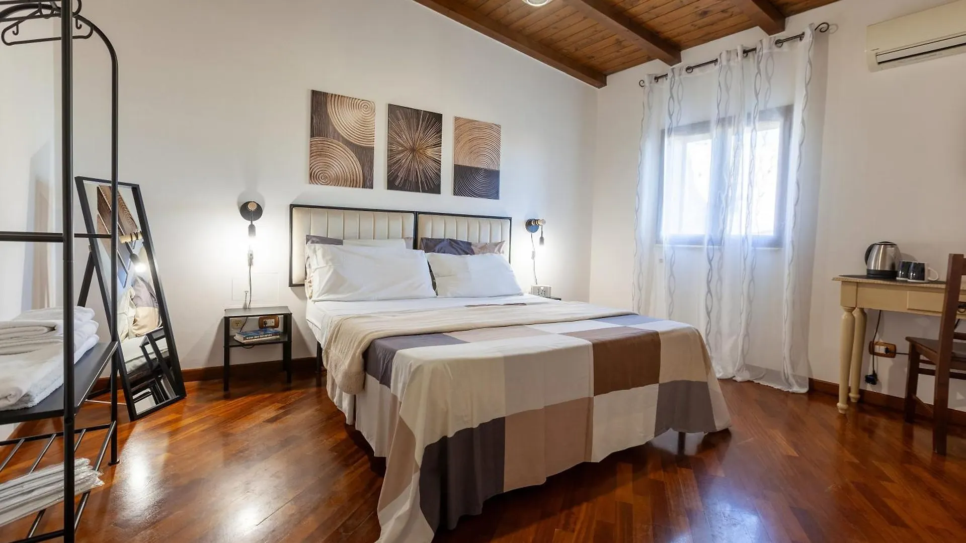 Aura Rooms Agrigento Italy